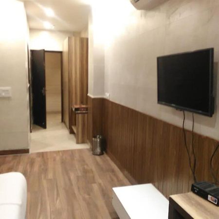Aval International Hotell Gurgaon Eksteriør bilde