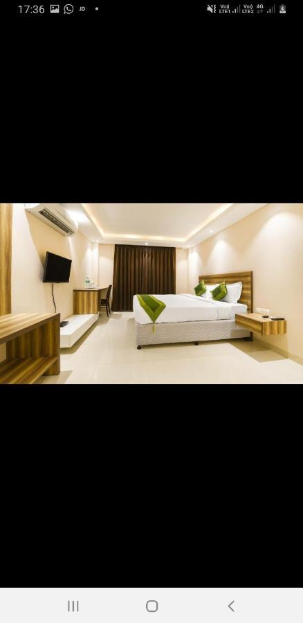 Aval International Hotell Gurgaon Eksteriør bilde